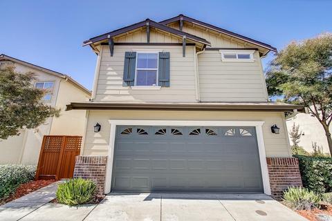 3019 Roadrunner Dr, Fairfield, CA 94533 photo 2