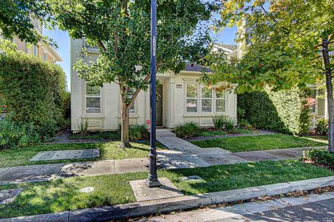 1071 Madrone Ave, Vallejo, CA 94592 photo 2