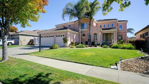 762 Pavilion Dr, Fairfield, CA 94534 photo 1