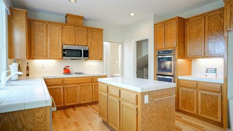 762 Pavilion Dr, Fairfield, CA 94534 photo 12
