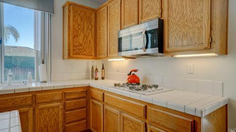 762 Pavilion Dr, Fairfield, CA 94534 photo 13
