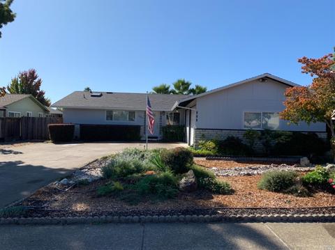 681 Malaga Dr, Ukiah, CA 95482 photo 2