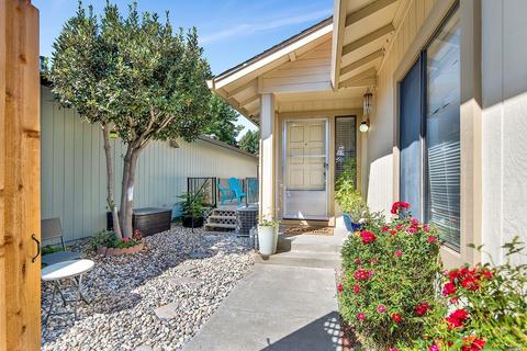 106 Pinewood Ct, Cotati, CA 94931 photo 4