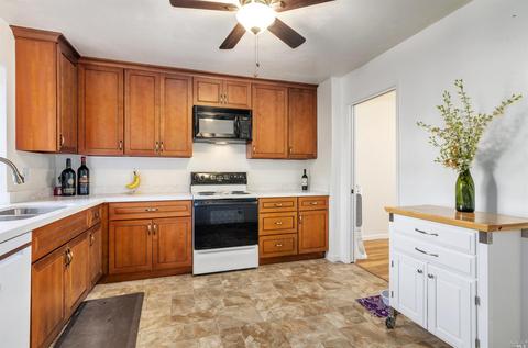1734 Devonshire Dr, Benicia, CA 94510 photo 10