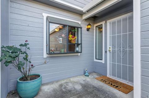 1734 Devonshire Dr, Benicia, CA 94510 photo 2