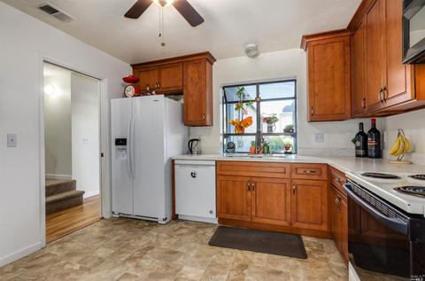 1734 Devonshire Dr, Benicia, CA 94510 photo 9