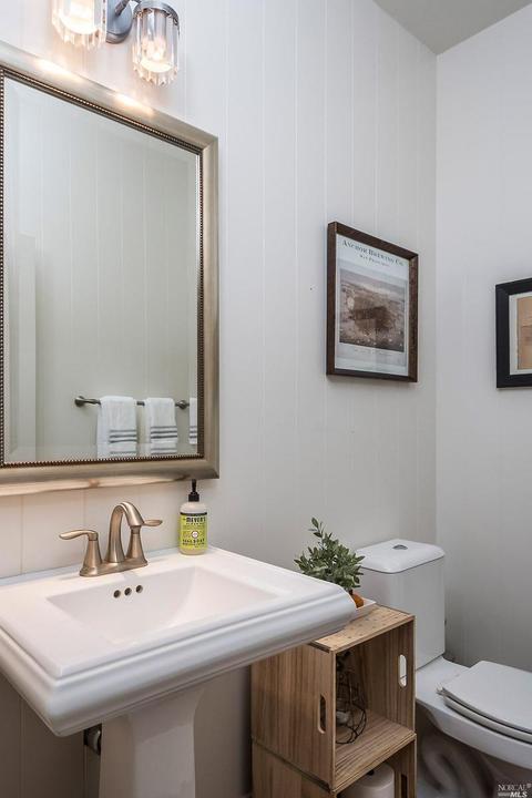 406 Jacquelyn Ln, Petaluma, CA 94952 photo 17