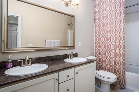 406 Jacquelyn Ln, Petaluma, CA 94952 photo 16