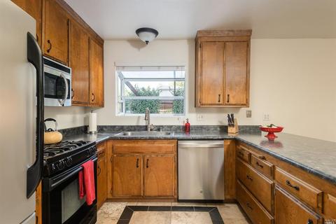 627 Hunter Ln, Santa Rosa, CA 95404 photo 20