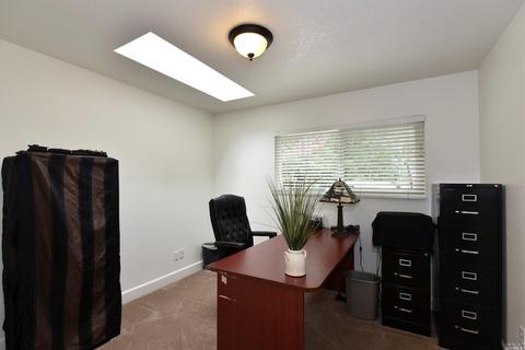 627 Hunter Ln, Santa Rosa, CA 95404 photo 18