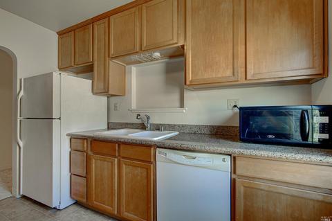 531 Wallace Ave, Vallejo, CA 94590 photo 5
