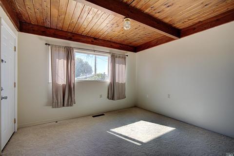 531 Wallace Ave, Vallejo, CA 94590 photo 8