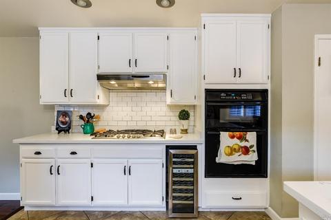 302 Olympic Ct, Petaluma, CA 94954 photo 10