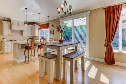 770 Pavilion Dr, Fairfield, CA 94534 photo 3