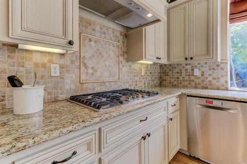 770 Pavilion Dr, Fairfield, CA 94534 photo 8
