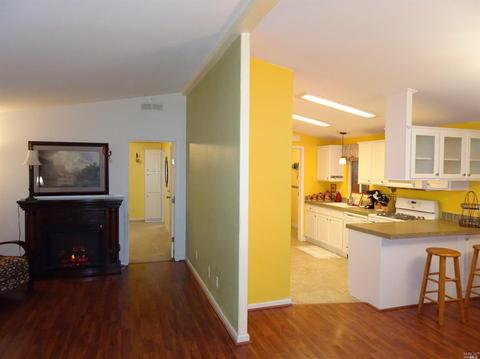 4 Valencia Dr #4, Fairfield, CA 94533 photo 1