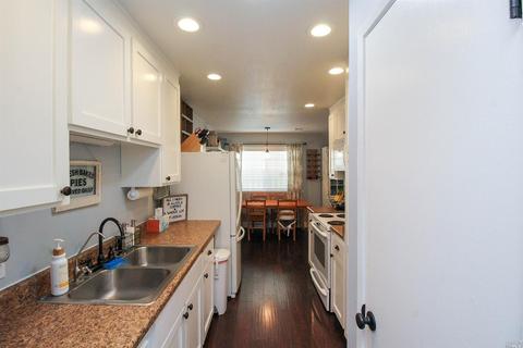 238 Arrowhead Dr, Vacaville, CA 95687 photo 7