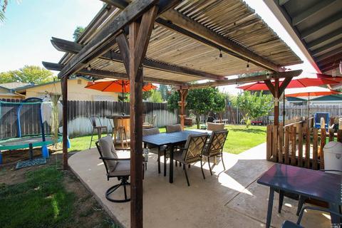 238 Arrowhead Dr, Vacaville, CA 95687 photo 35