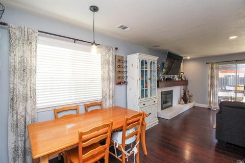 238 Arrowhead Dr, Vacaville, CA 95687 photo 14