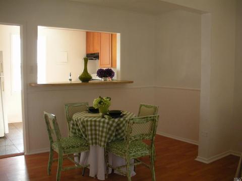124 Calhoun St, Vallejo, CA 94590 photo 4