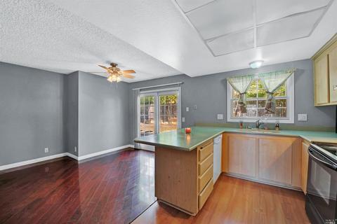 101 Beverly Ct, Vacaville, CA 95687 photo 22