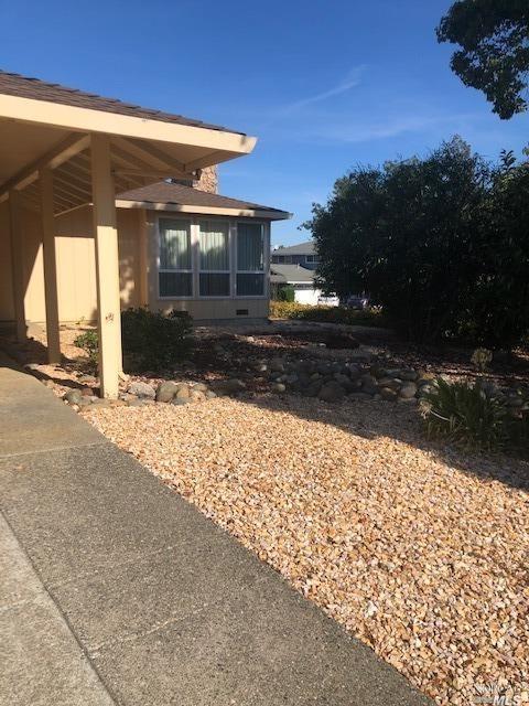 461 Sandstone Dr, Vacaville, CA 95688 photo 3