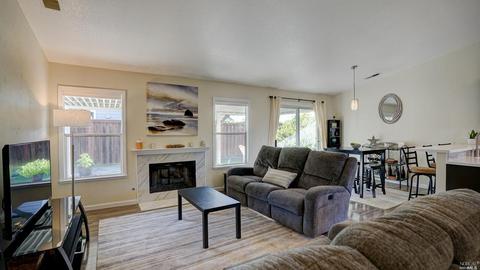 800 Elderberry St, Windsor, CA 95492 photo 9
