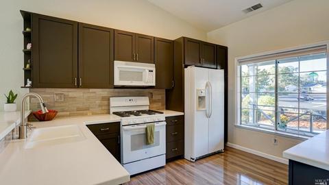 800 Elderberry St, Windsor, CA 95492 photo 13