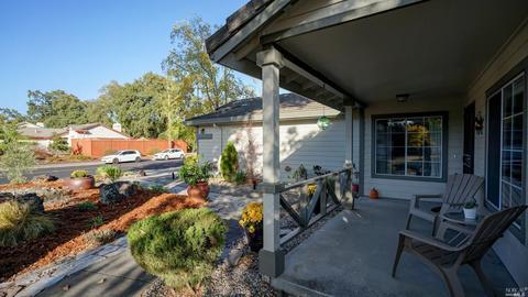 800 Elderberry St, Windsor, CA 95492 photo 4