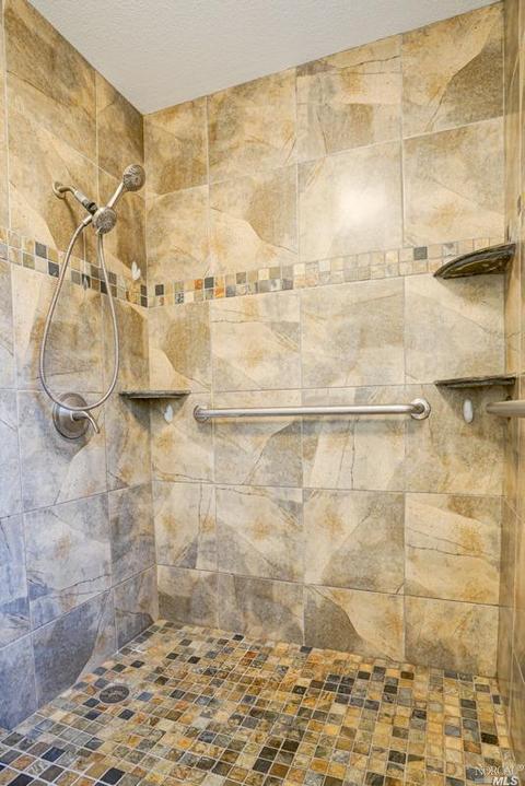 800 Elderberry St, Windsor, CA 95492 photo 22