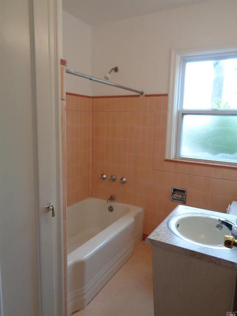 701 Laurel St, Vallejo, CA 94591 photo 9