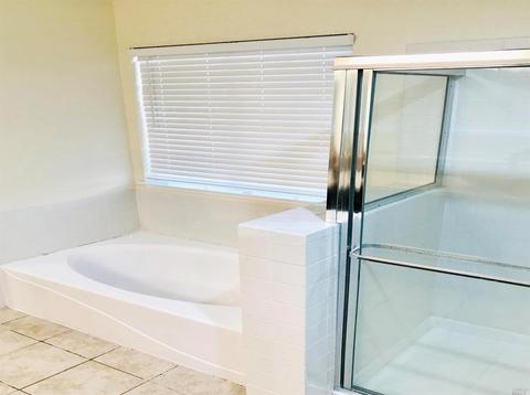 2175 Garnet Cir, Vallejo, CA 94591 photo 18