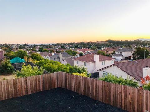 2175 Garnet Cir, Vallejo, CA 94591 photo 3