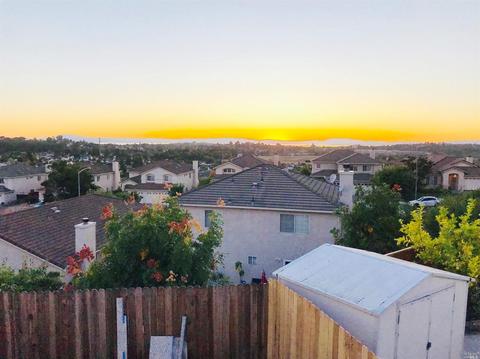 2175 Garnet Cir, Vallejo, CA 94591 photo 2