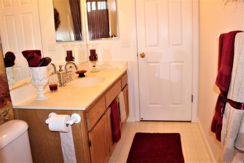 156 Fulton Pl, Windsor, CA 95492 photo 7