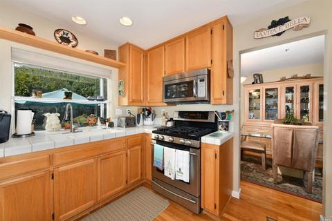 9797 Montego Ct, Windsor, CA 95492 photo 2