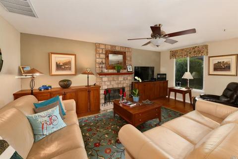 9797 Montego Ct, Windsor, CA 95492 photo 4