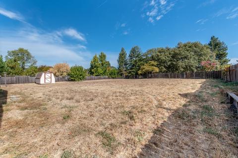 243 Moll Dr, Windsor, CA 95492 photo 2