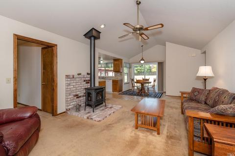 243 Moll Dr, Windsor, CA 95492 photo 8