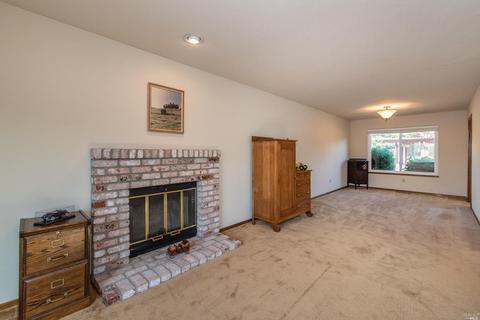 243 Moll Dr, Windsor, CA 95492 photo 5