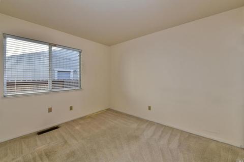 8417 Shadetree Dr, Windsor, CA 95492 photo 10