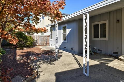 8417 Shadetree Dr, Windsor, CA 95492 photo 13