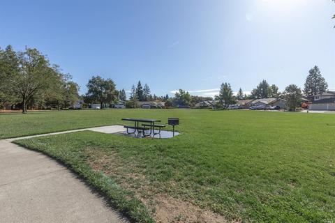 104 Cornell St, Windsor, CA 95492 photo 21