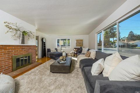 989 Central Ave, Napa, CA 94558 photo 4