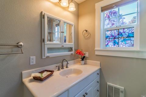 625 Grove Ave, Ukiah, CA 95482 photo 23
