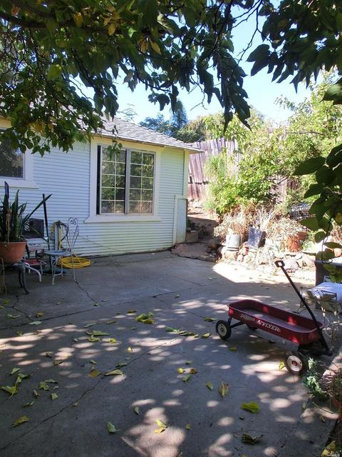 75 Victoria St, Vallejo, CA 94591 photo 3