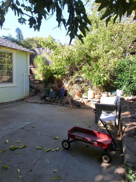75 Victoria St, Vallejo, CA 94591 photo 8