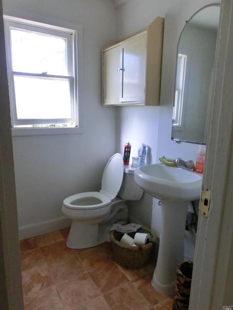 75 Victoria St, Vallejo, CA 94591 photo 5