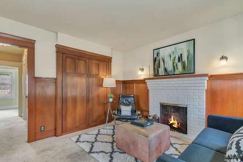 202 Alameda St, Vallejo, CA 94590 photo 2