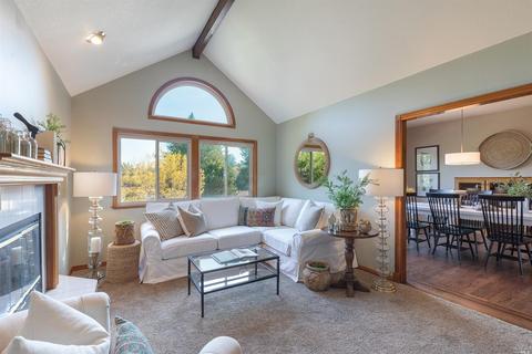 8568 Cypress Ave, Cotati, CA 94931 photo 3